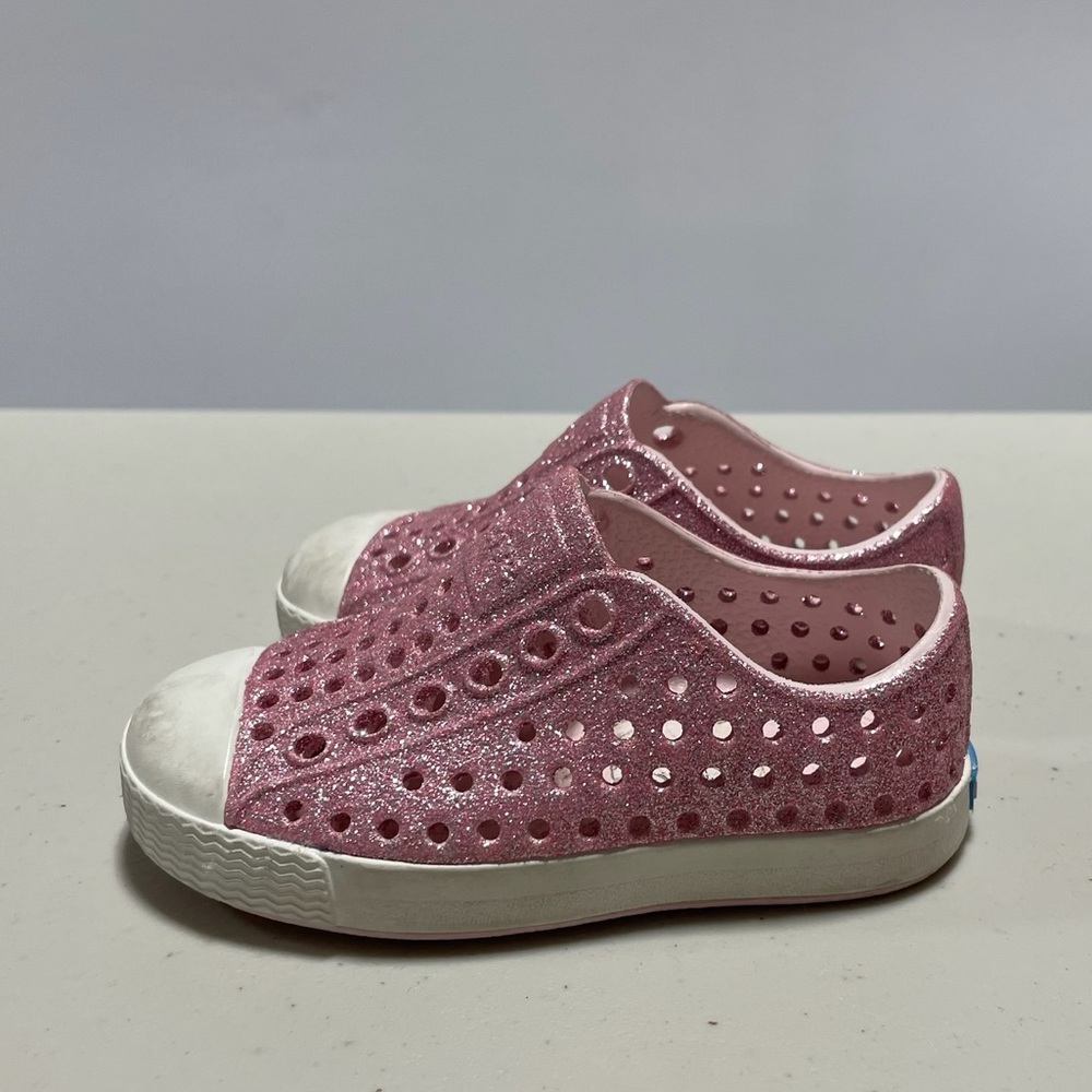 Kids Pink Glitter Slip-On Shoes